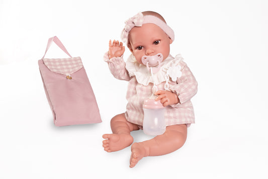 Recien Nacida Erika con cambiador